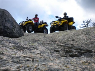 科西嘉岛四轮摩托 